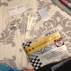 Belly button piercing kit